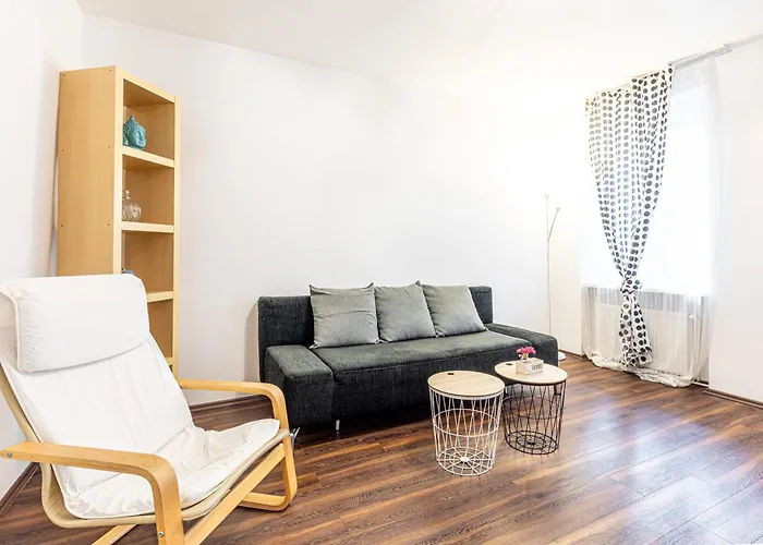 Central & Affordable By Jr City Apartments